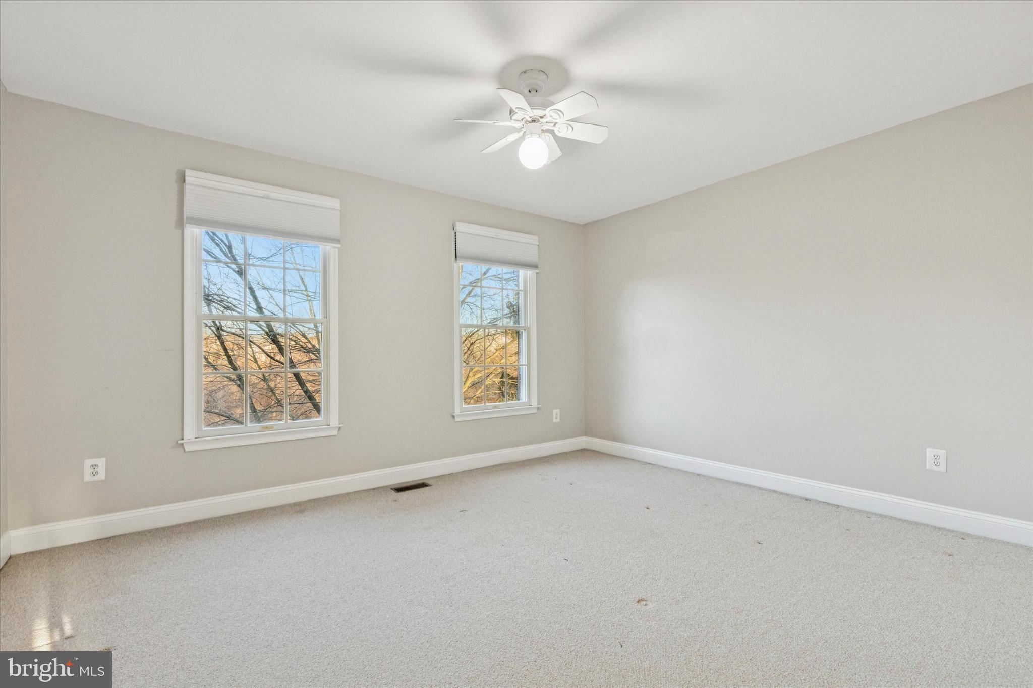2037 SAINT ANDREWS DRIVE