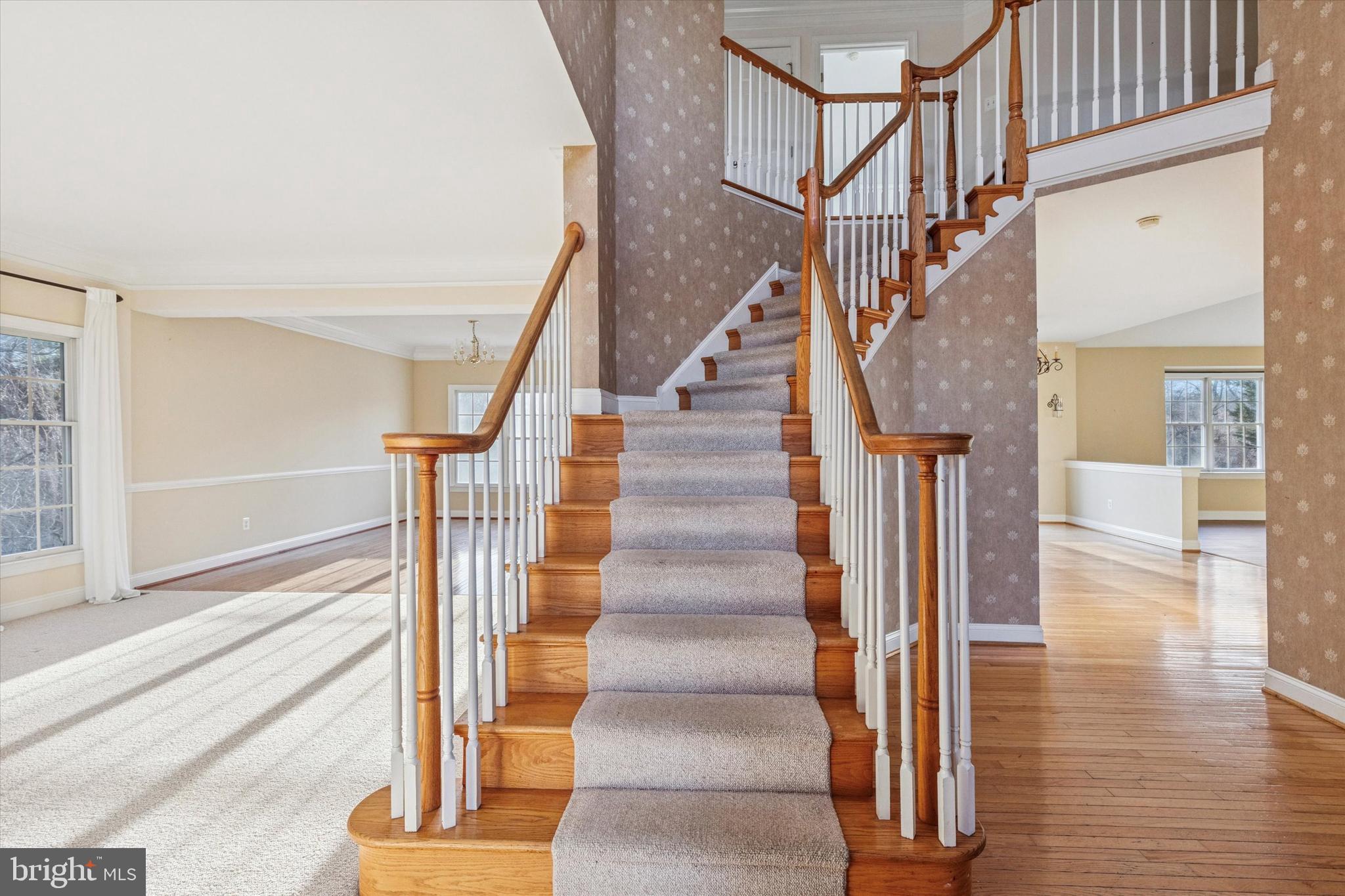 2037 SAINT ANDREWS DRIVE