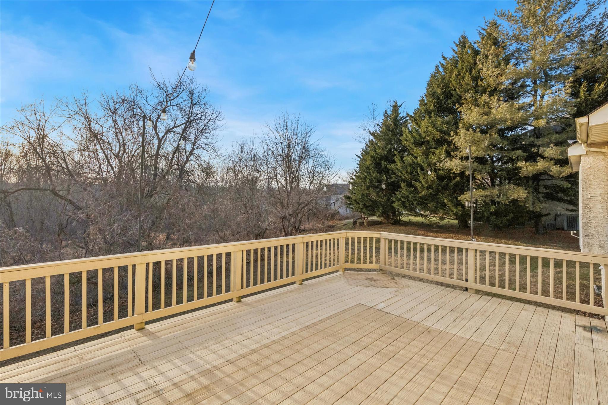 2037 SAINT ANDREWS DRIVE