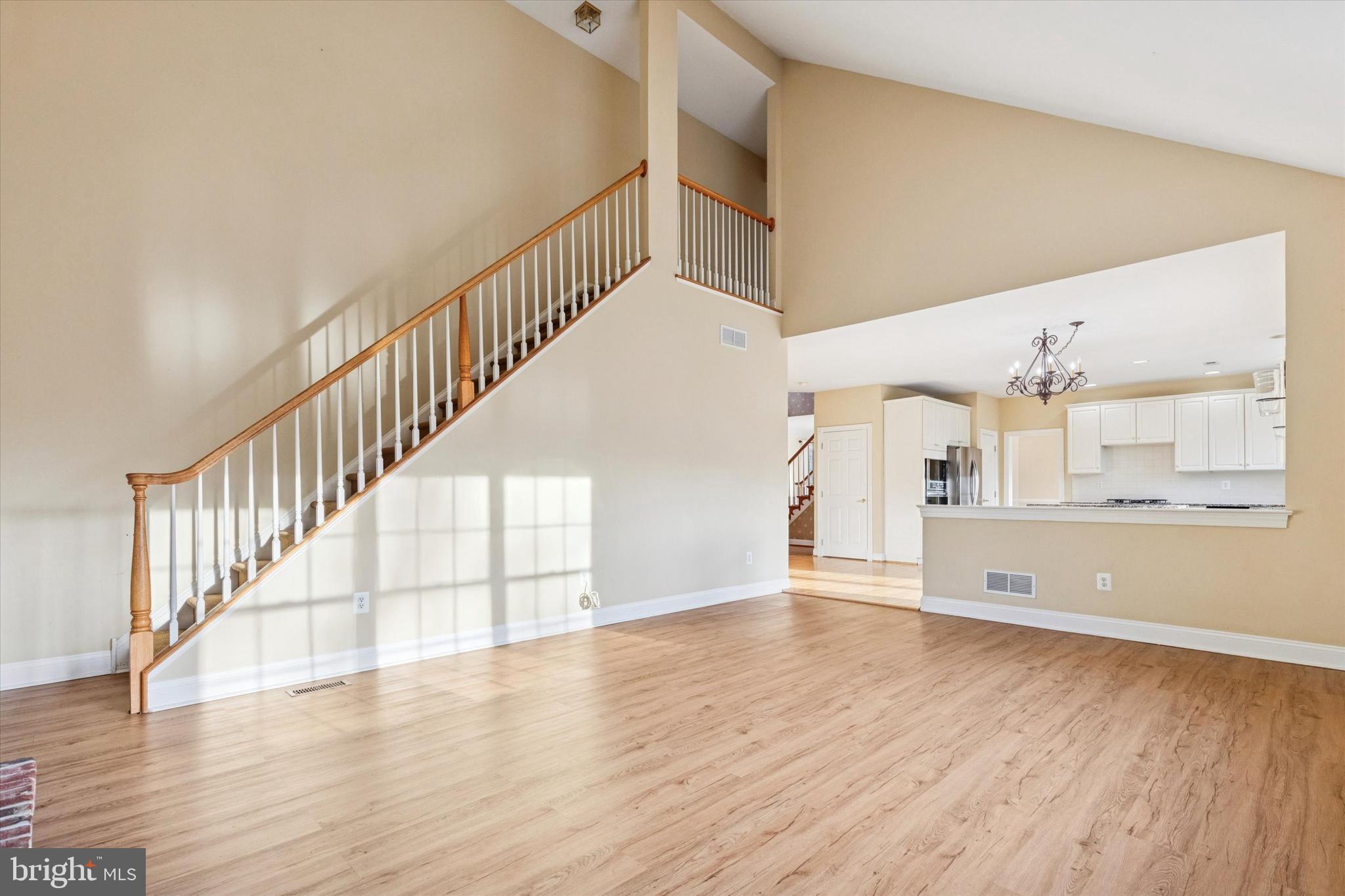 2037 SAINT ANDREWS DRIVE