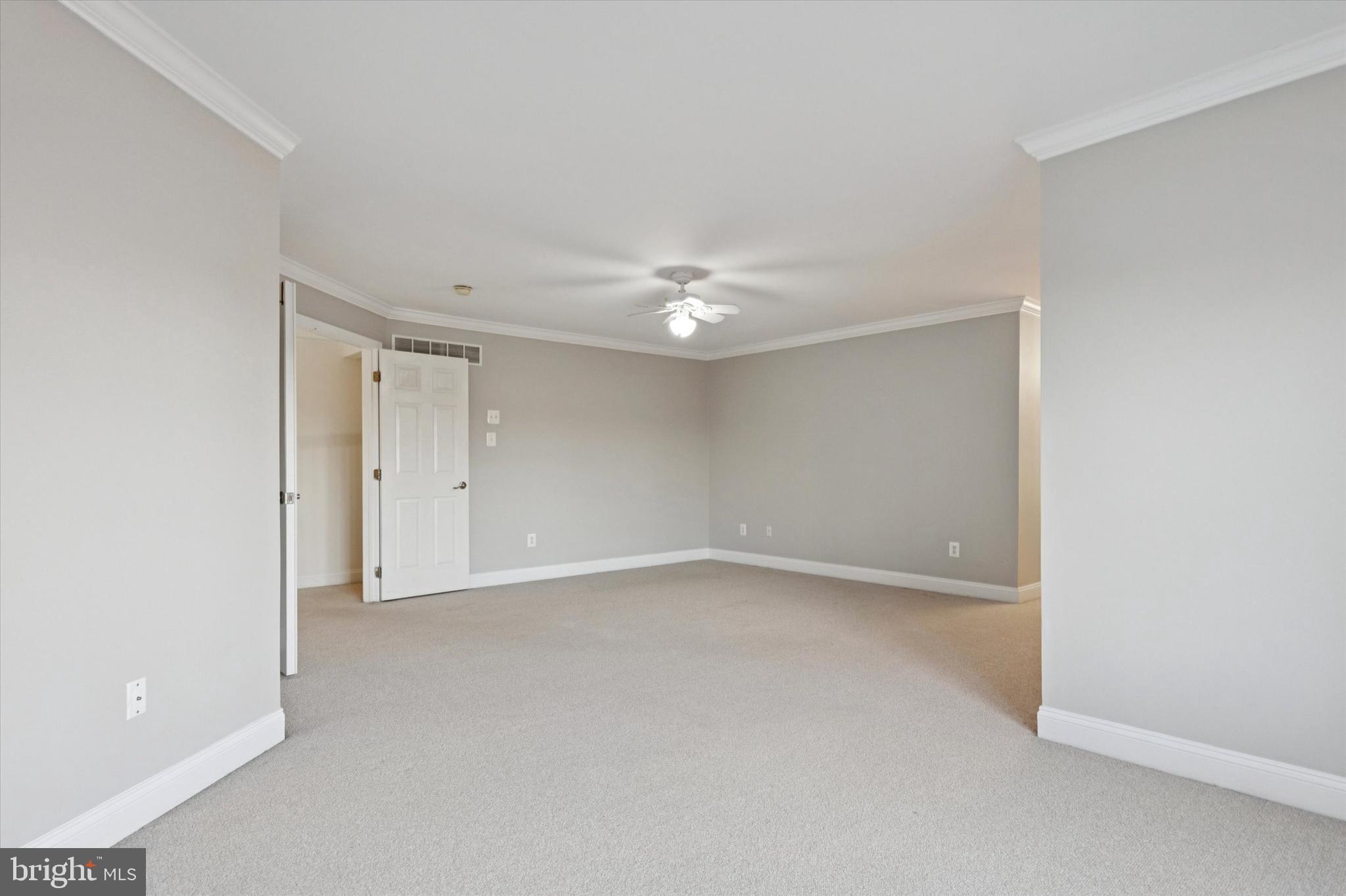 2037 SAINT ANDREWS DRIVE