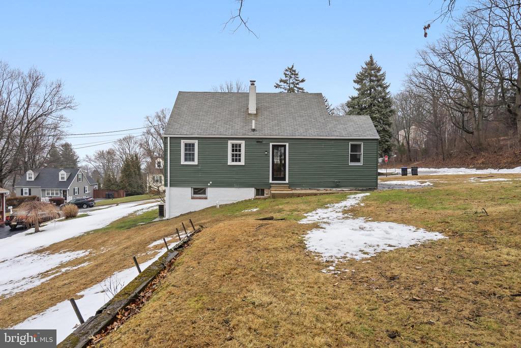 12 LONGVIEW ROAD