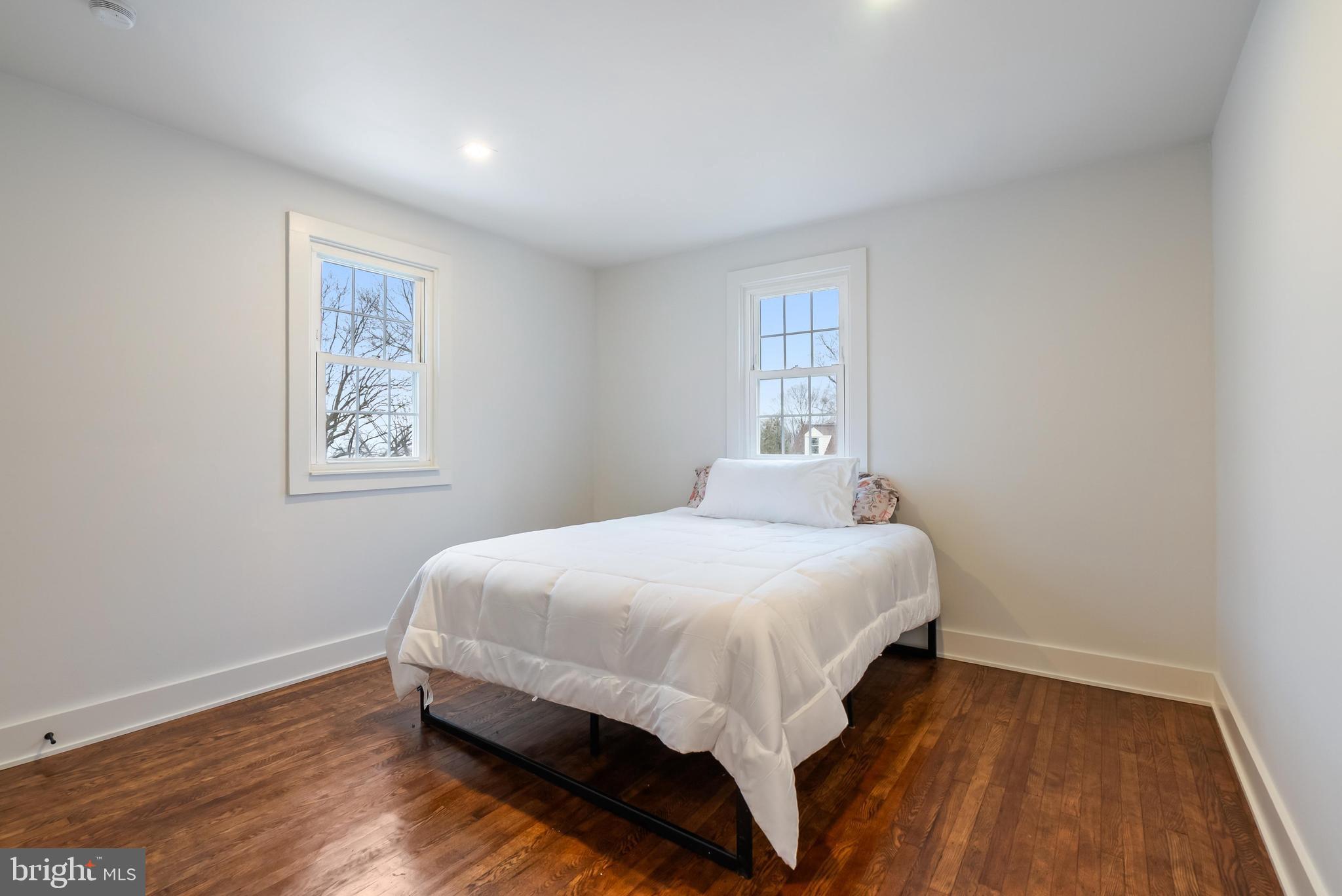 12 LONGVIEW ROAD