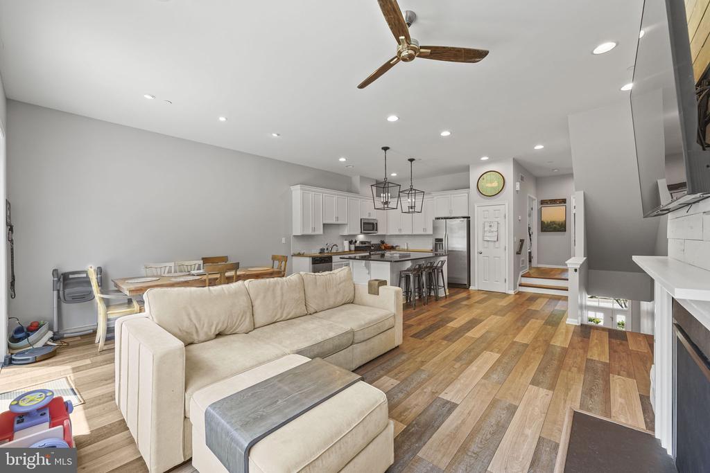 3 TREYBURN DRIVE
