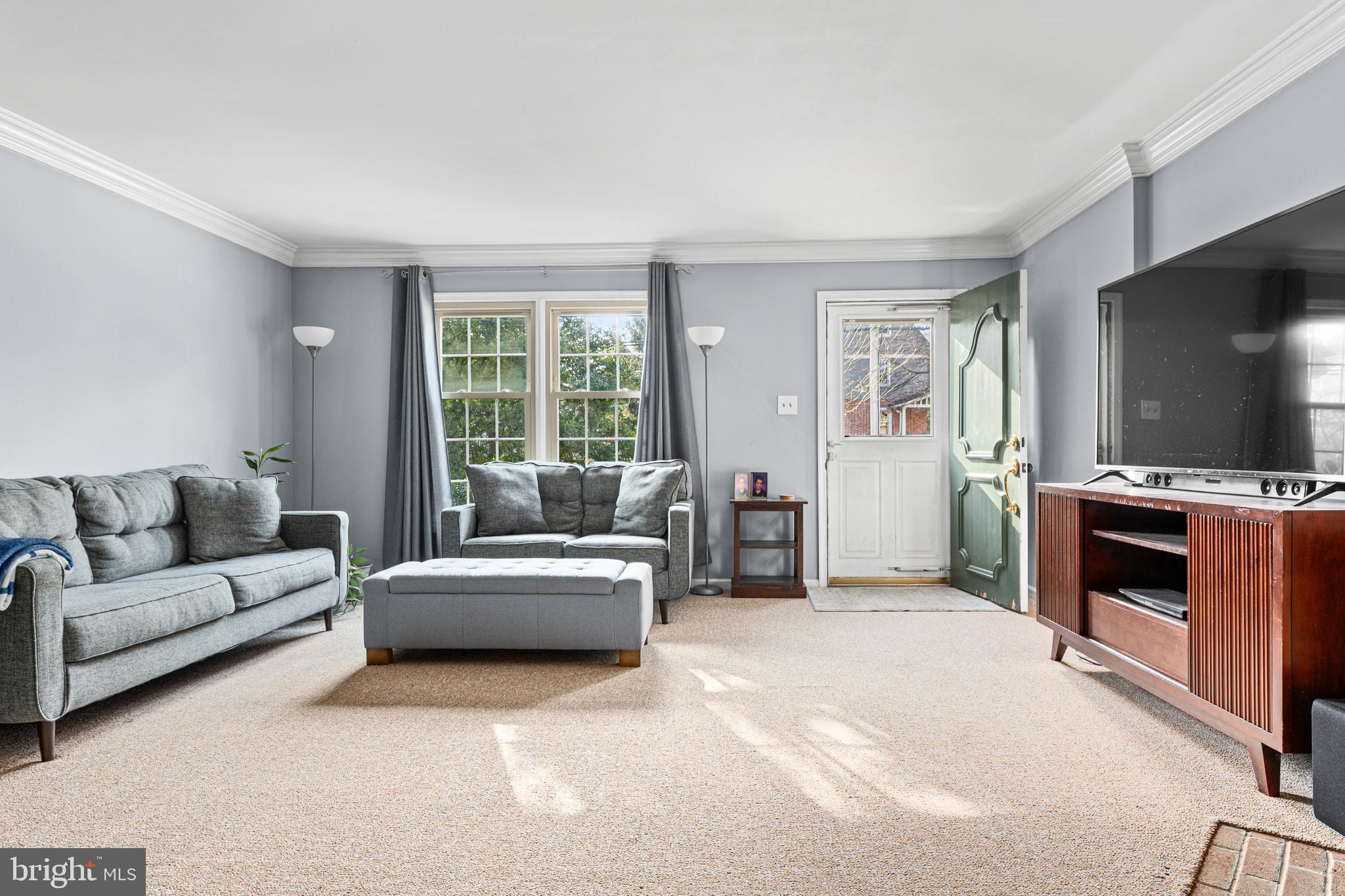 211 BLOOMINGDALE AVENUE 10B4008