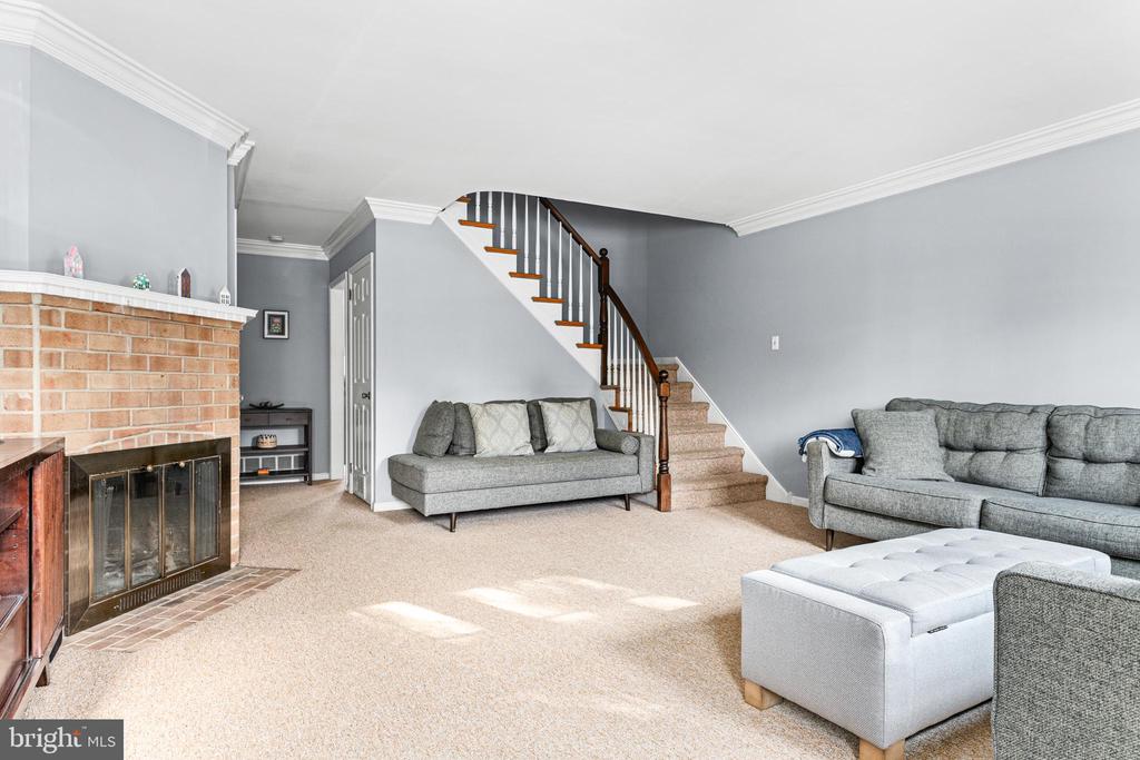 211 BLOOMINGDALE AVENUE 10B4008