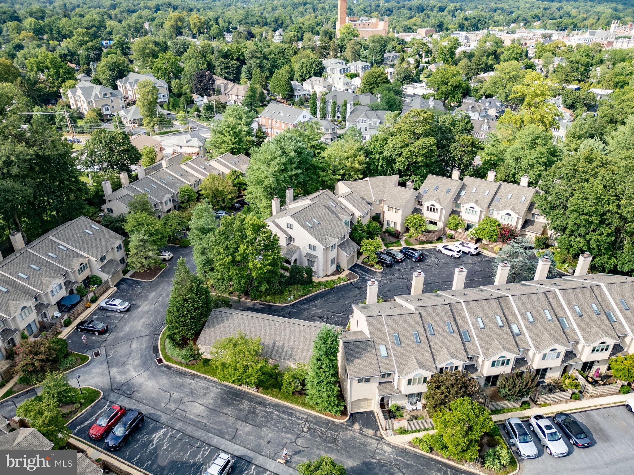42 GREYTHORNE WOODS CIRCLE