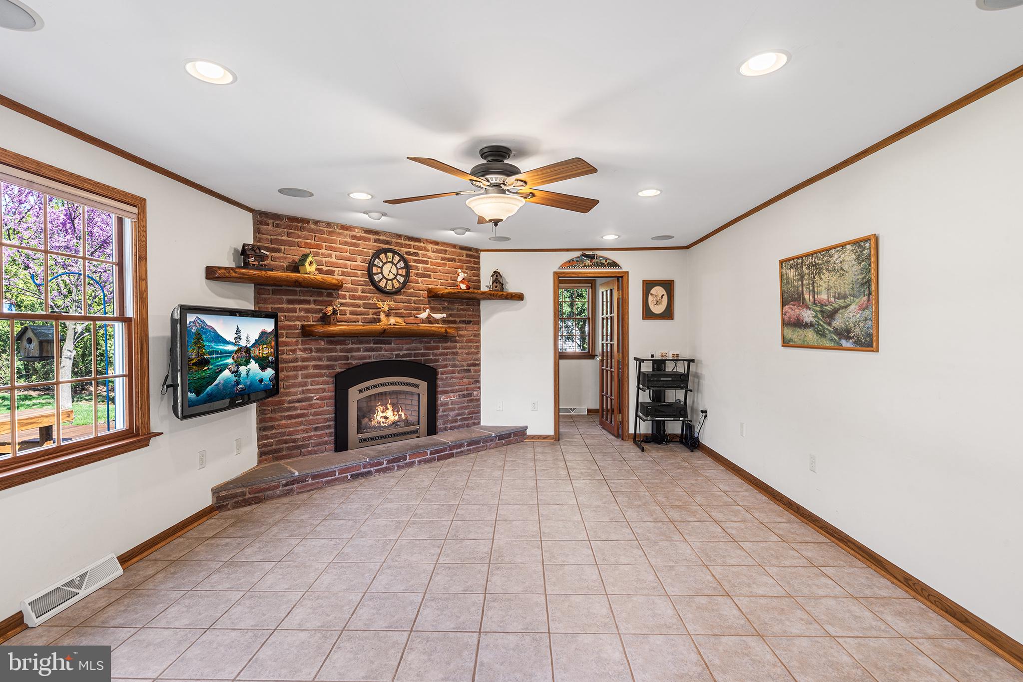 1290 STONYBROOK LANE