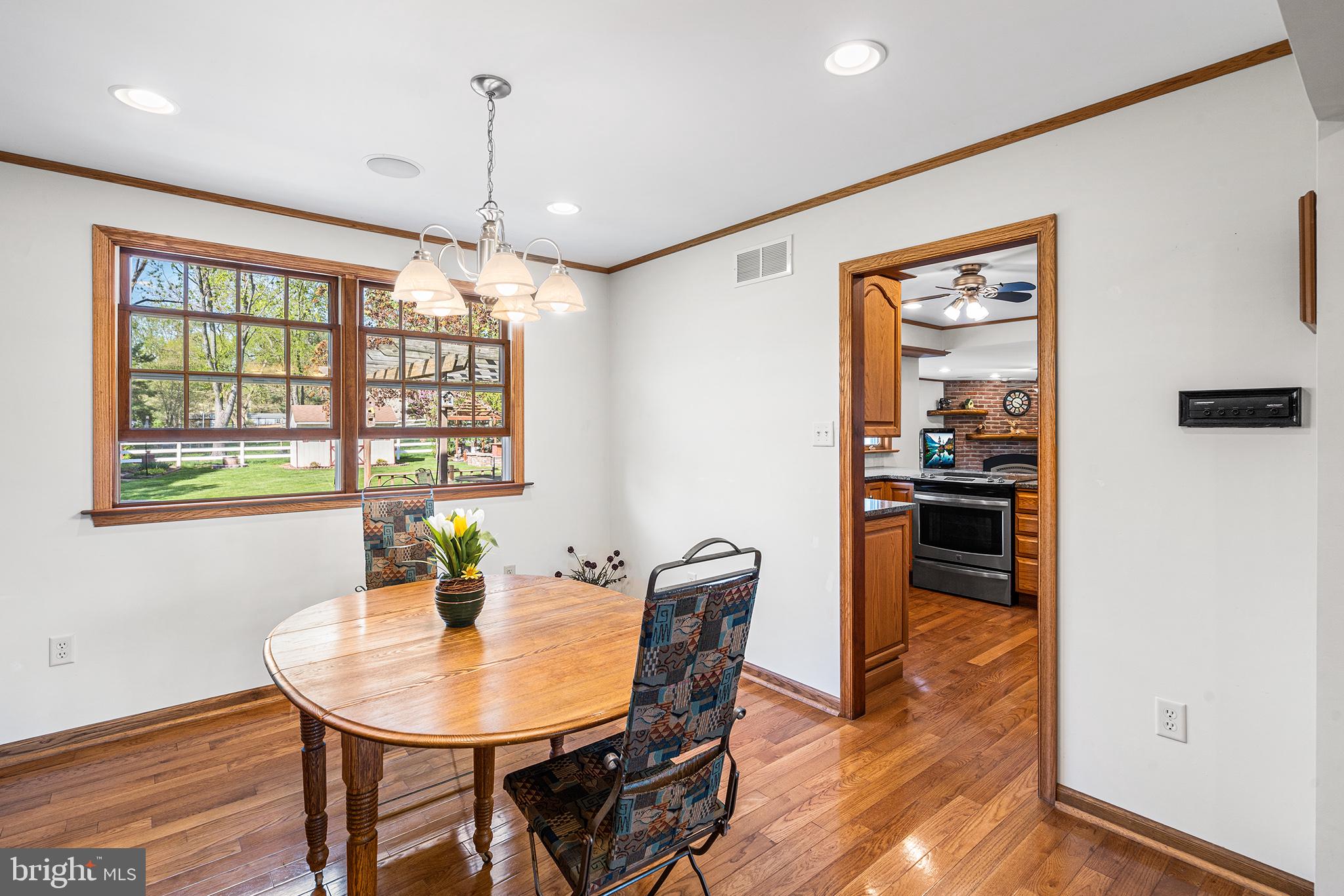 1290 STONYBROOK LANE