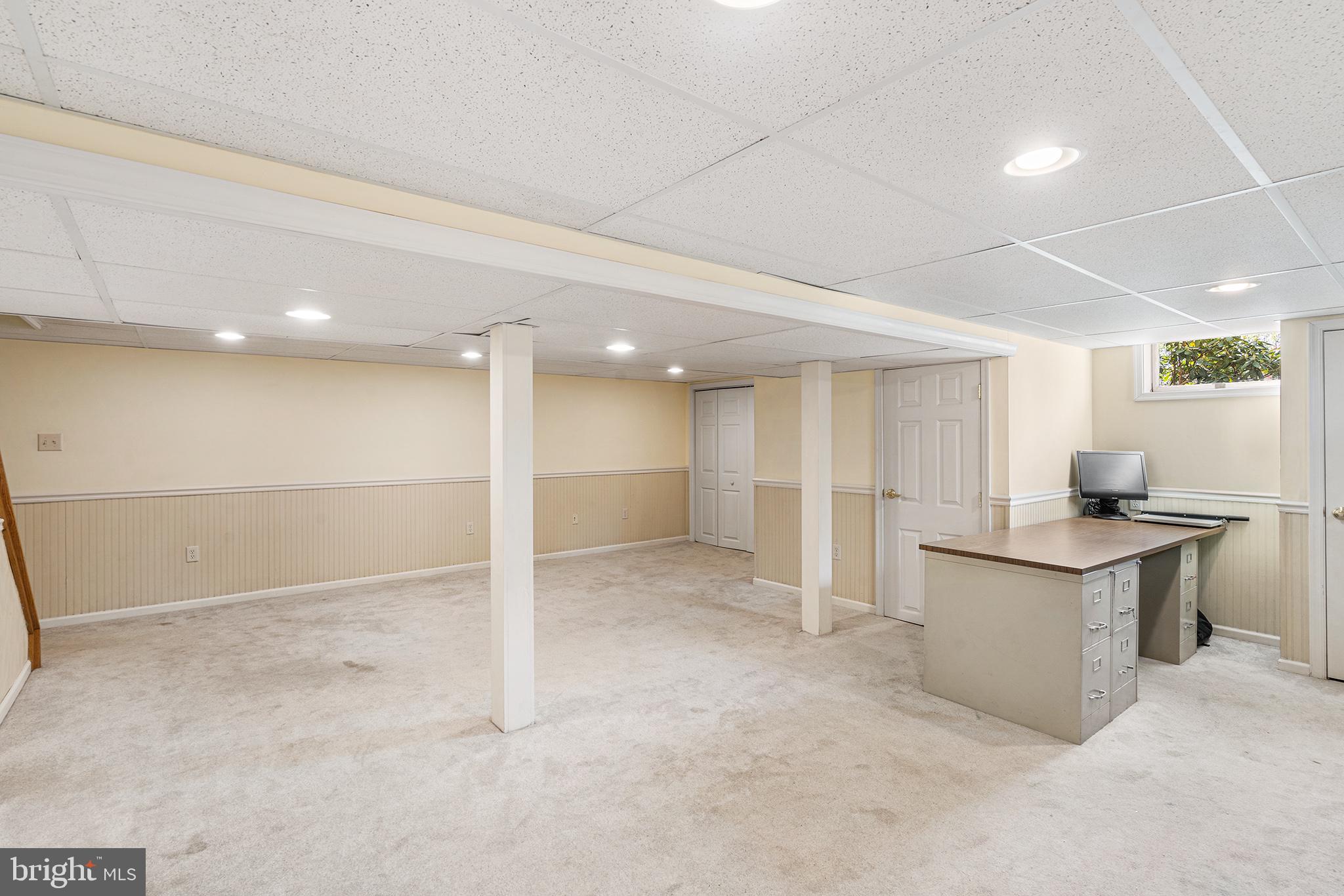 1290 STONYBROOK LANE