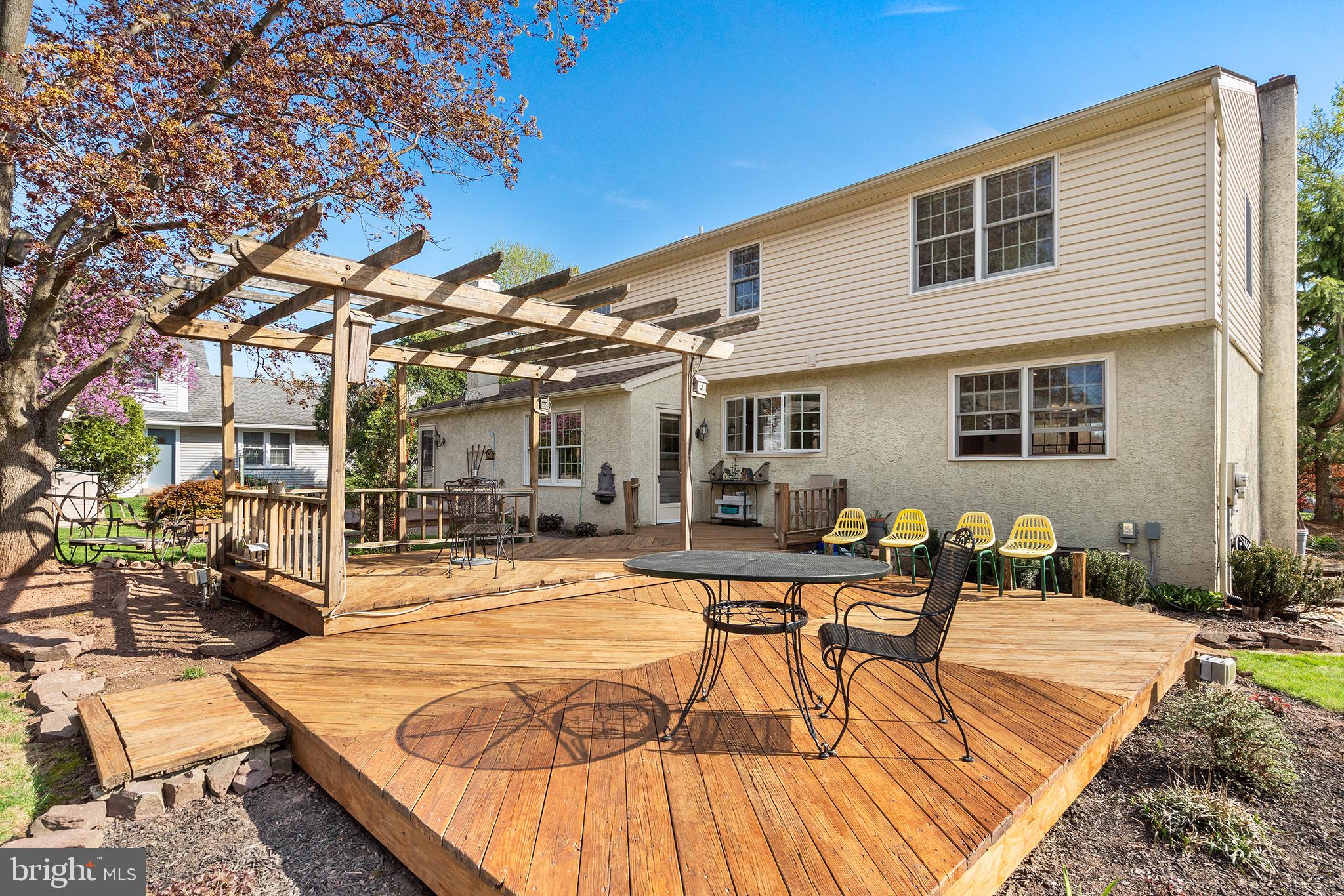 1290 STONYBROOK LANE