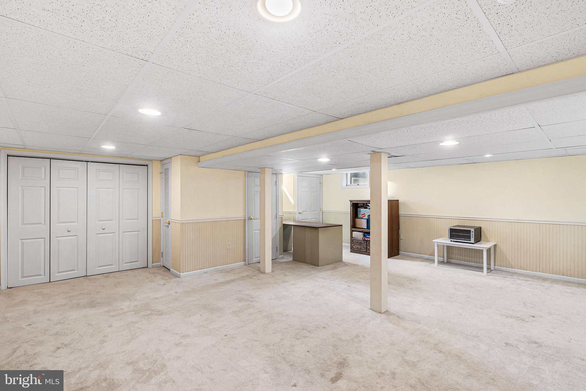 1290 STONYBROOK LANE