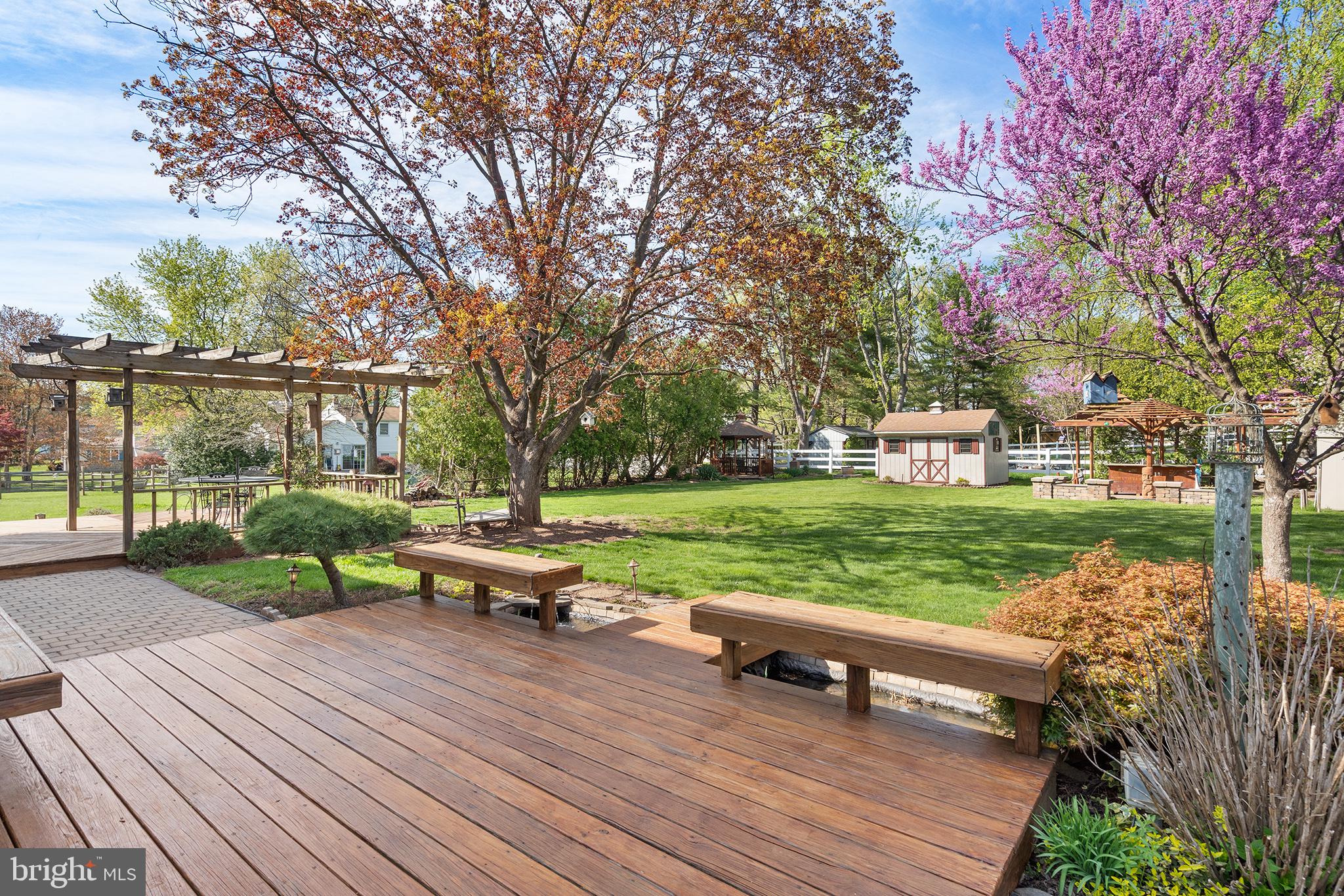 1290 STONYBROOK LANE