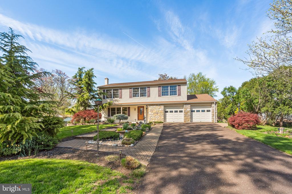 1290 STONYBROOK LANE