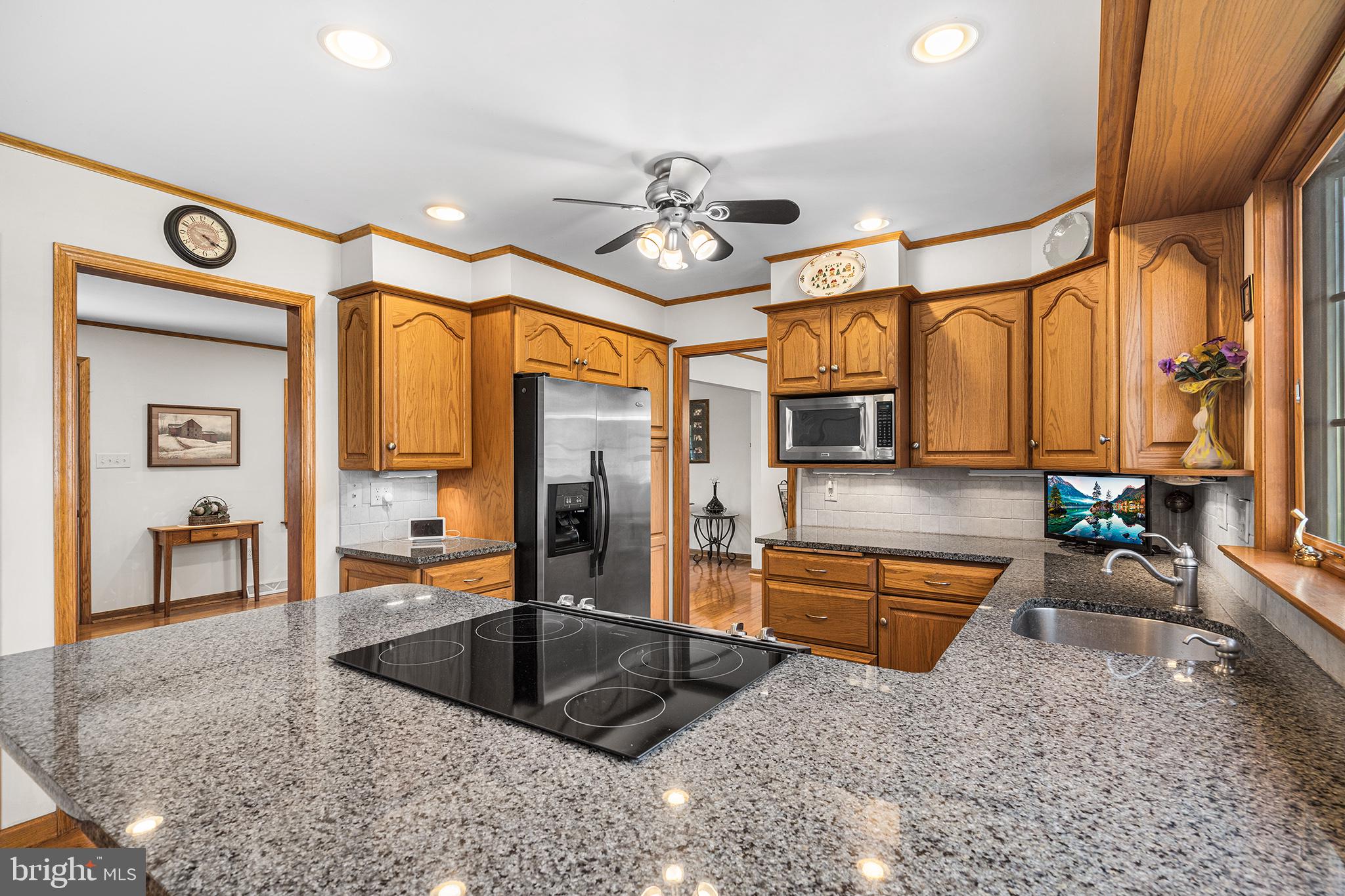 1290 STONYBROOK LANE