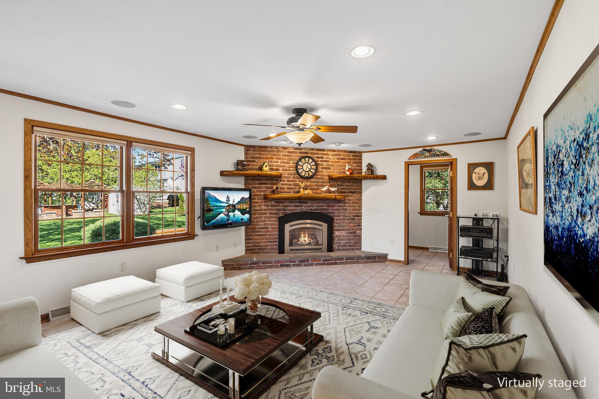 1290 STONYBROOK LANE