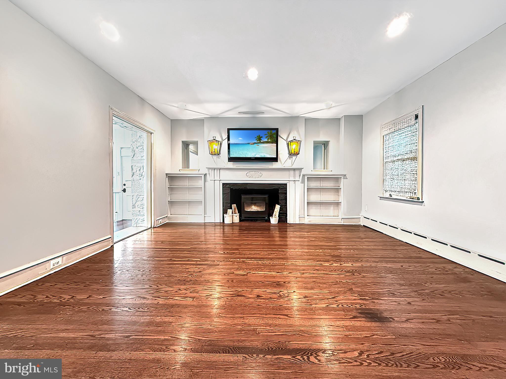 195 MIDFIELD ROAD