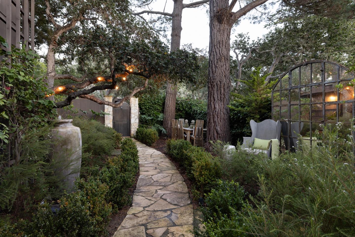 Santa Fe 4 SW of Ocean Ave