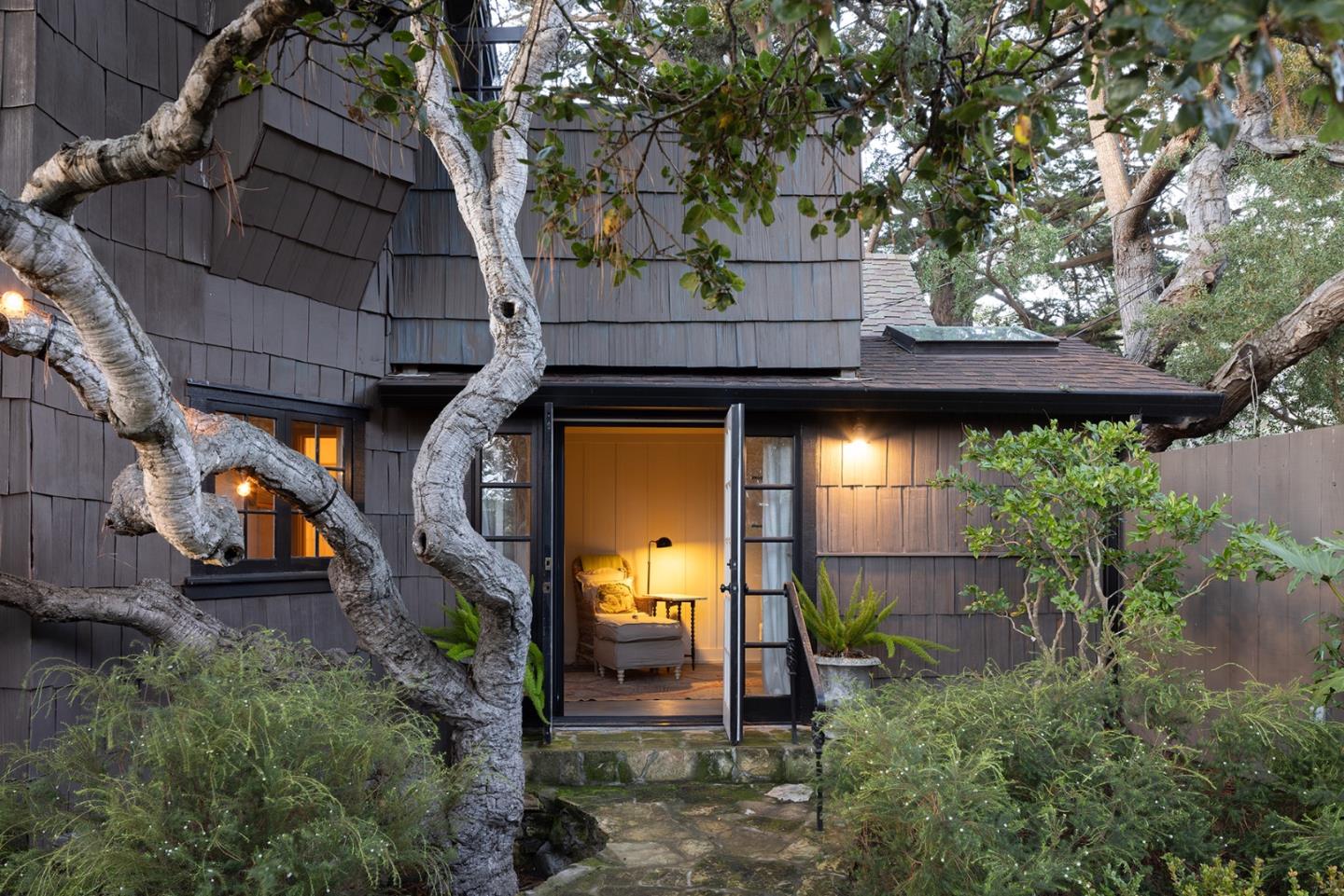 Santa Fe 4 SW of Ocean Ave