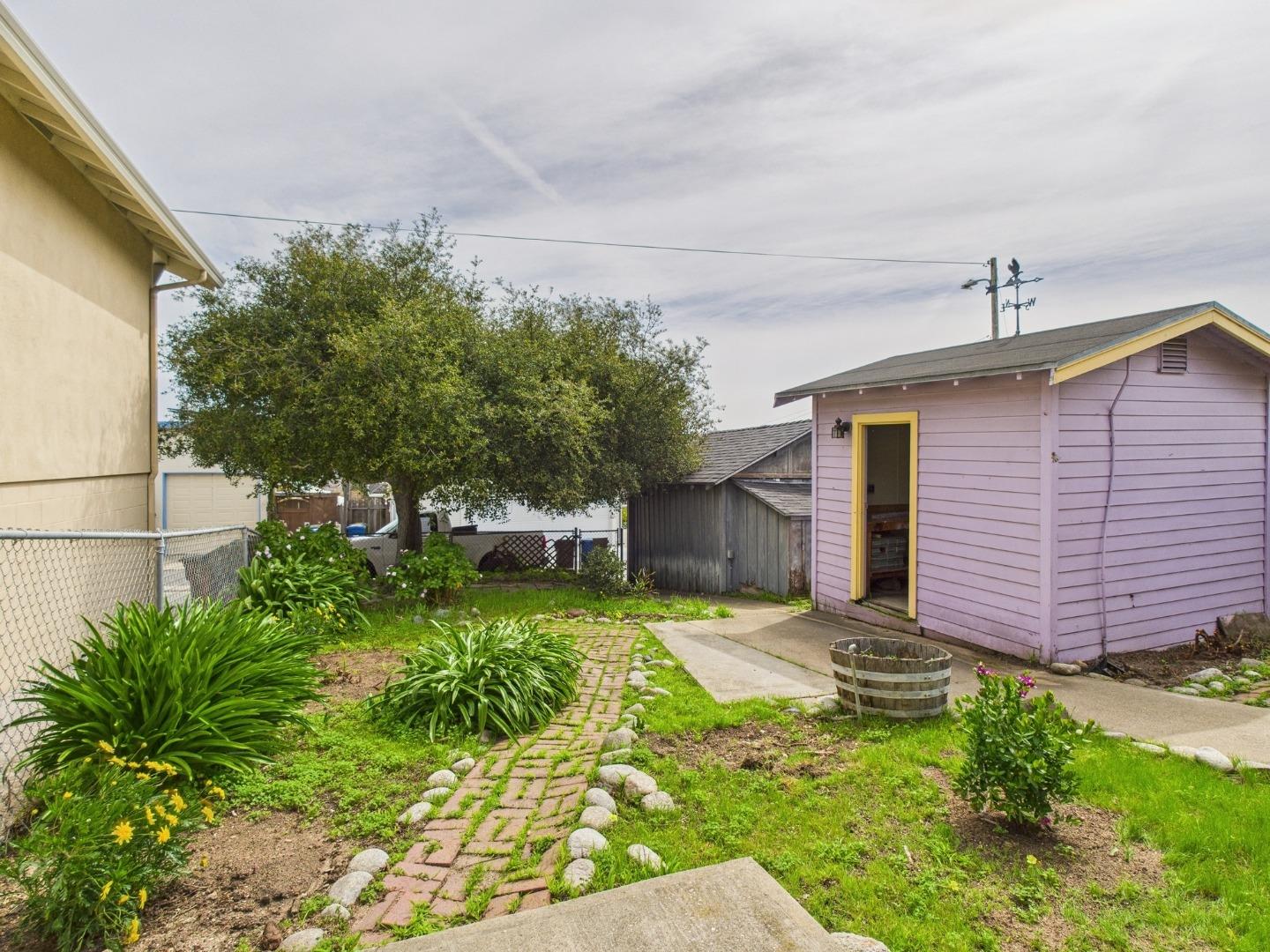 343 Watson ST