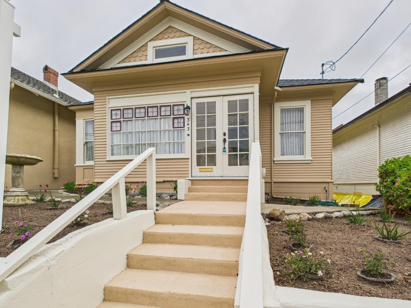 343 Watson ST