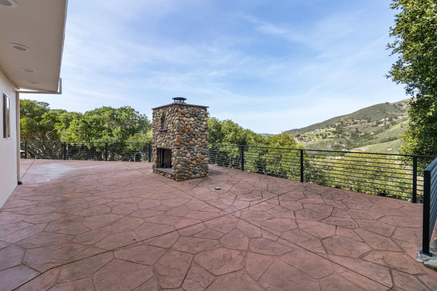 320 El Caminito RD
