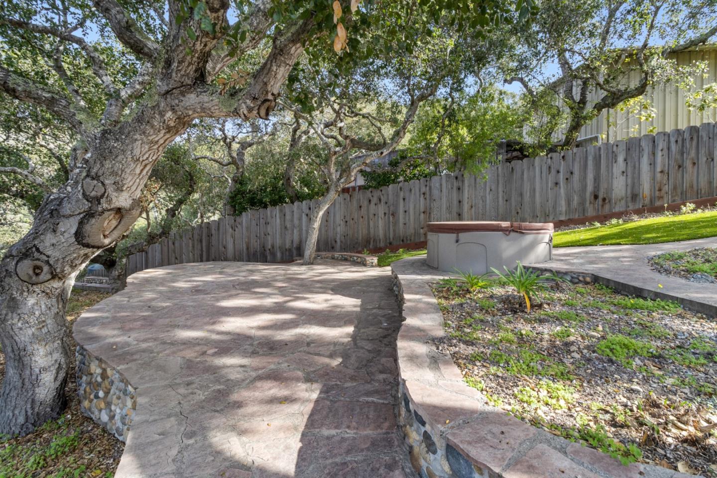 320 El Caminito RD