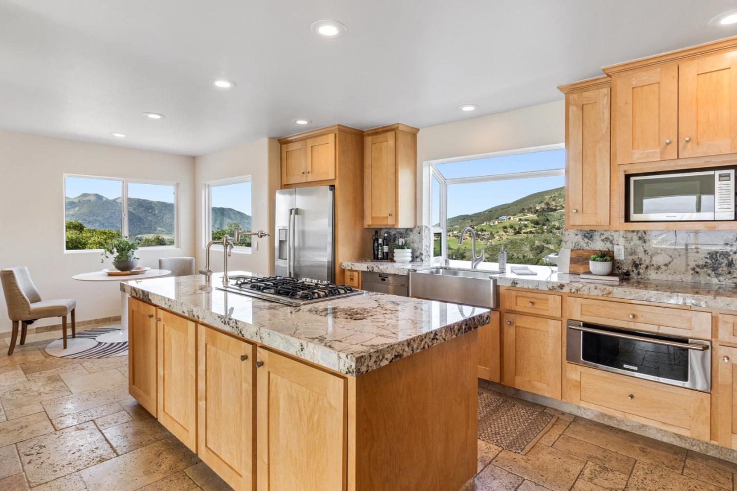 320 El Caminito RD