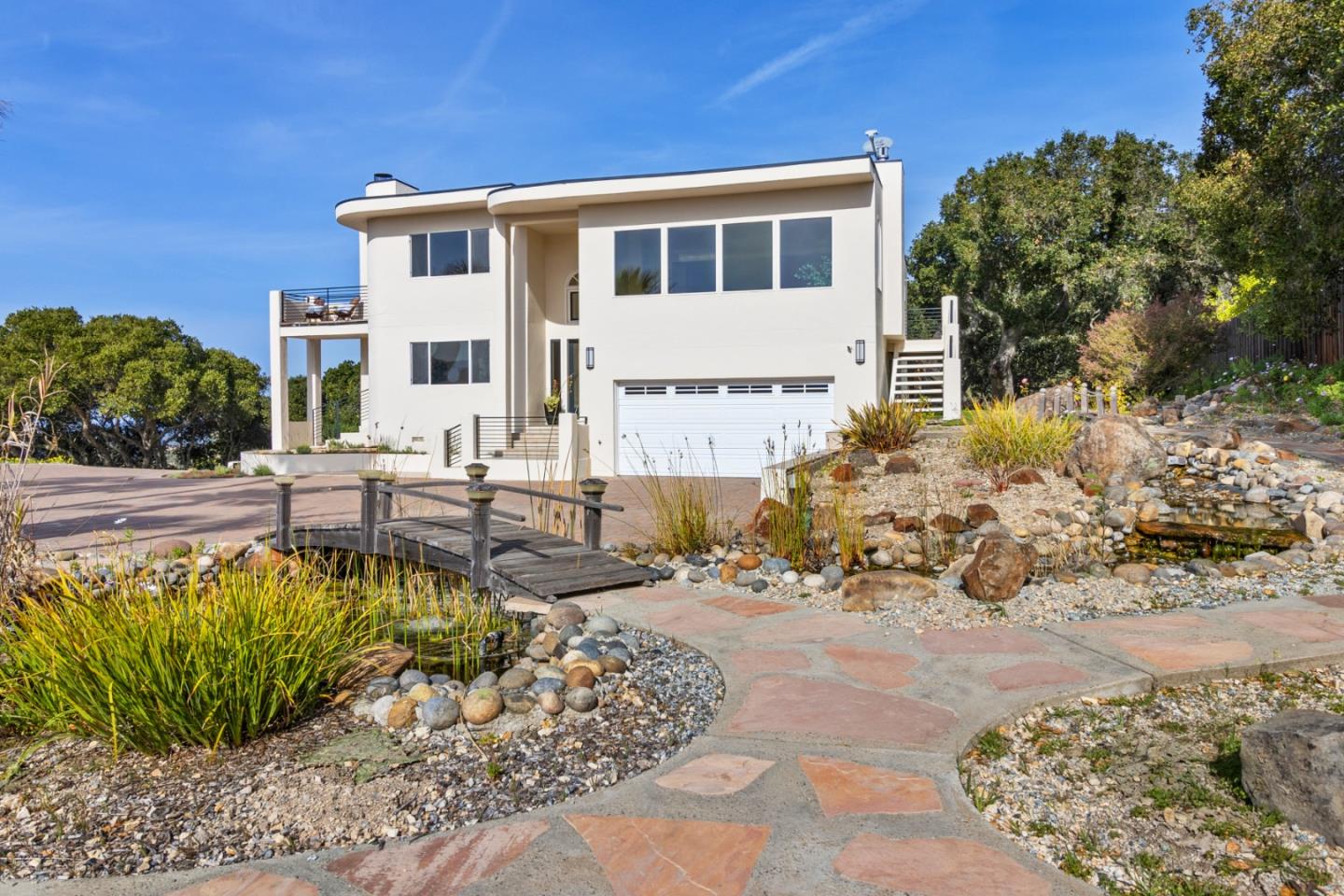 320 El Caminito RD
