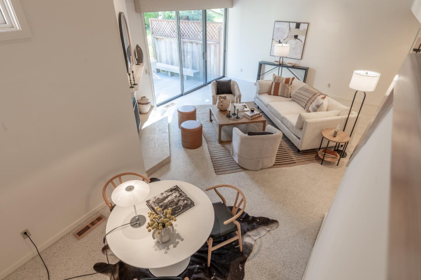 9542 Maple Court