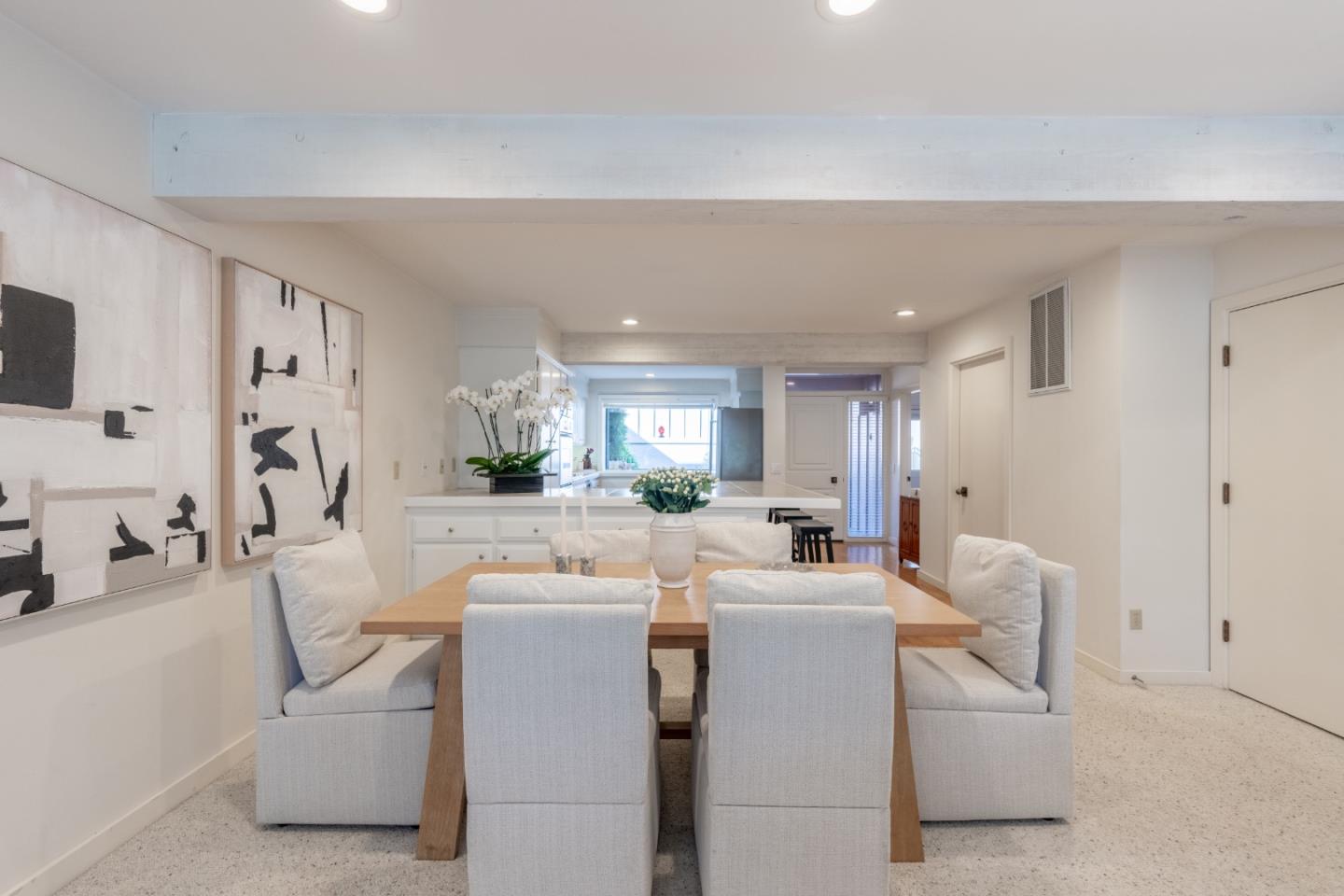 9542 Maple Court