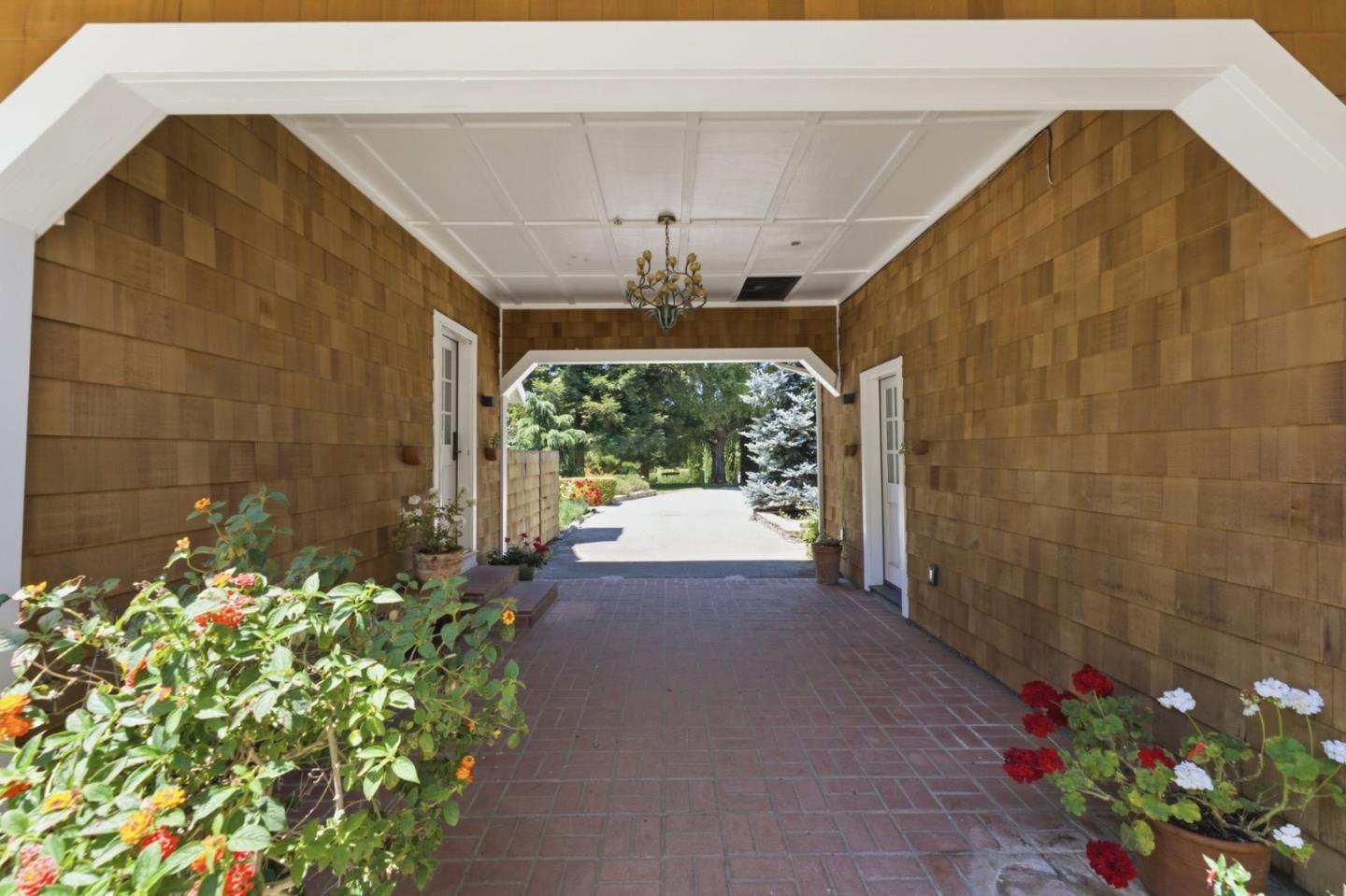 7 San Clemente Drive