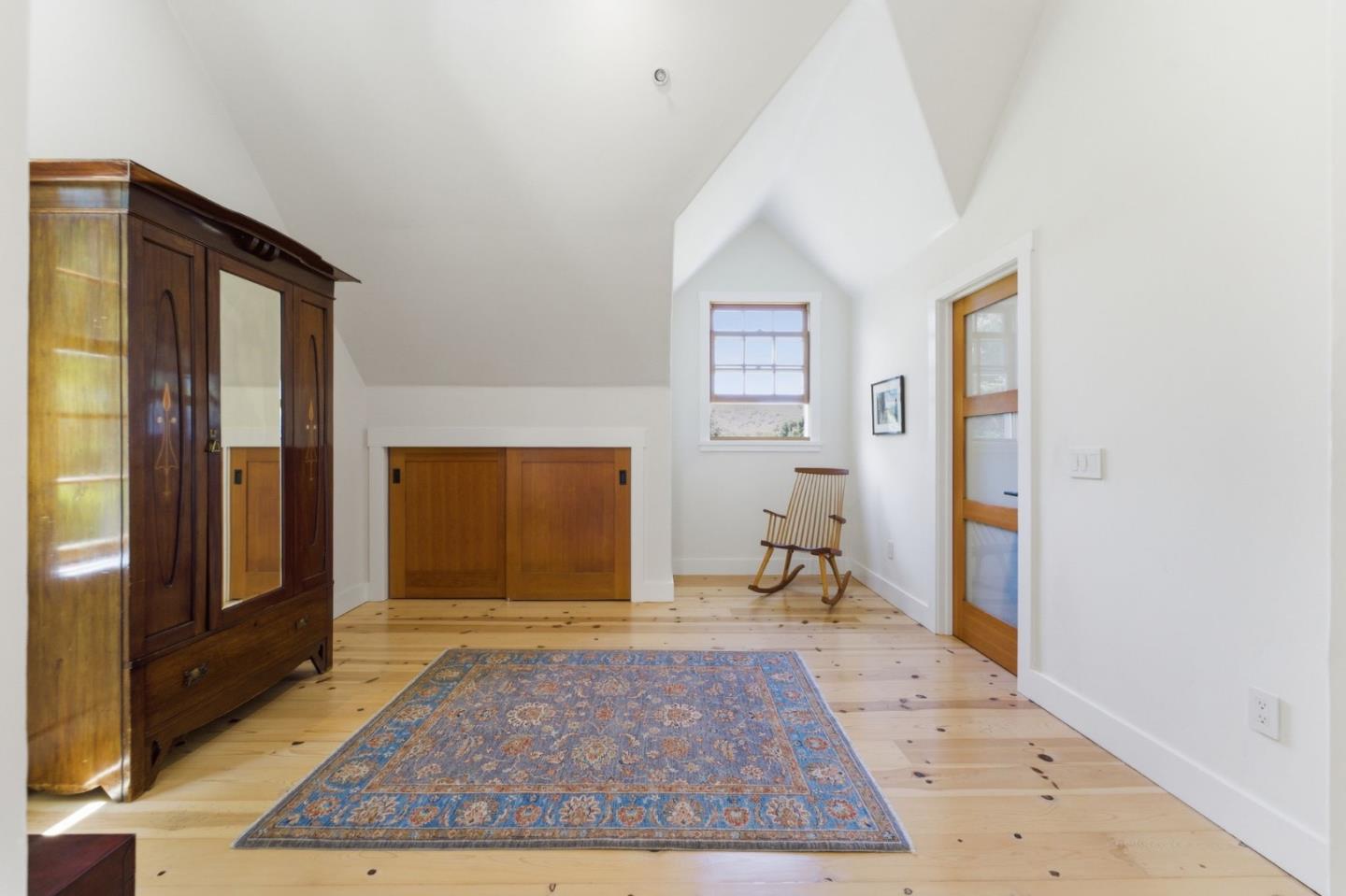 7 San Clemente Drive