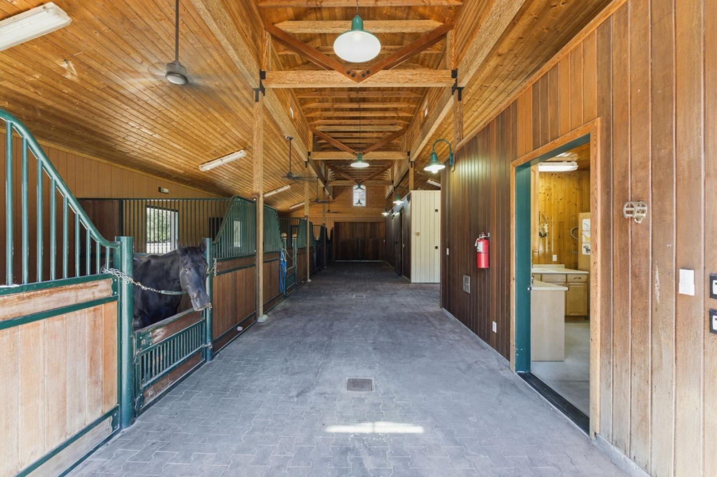 7 San Clemente Drive