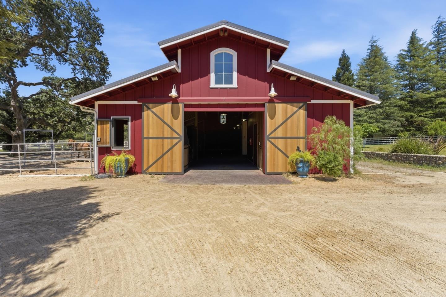 7 San Clemente Drive