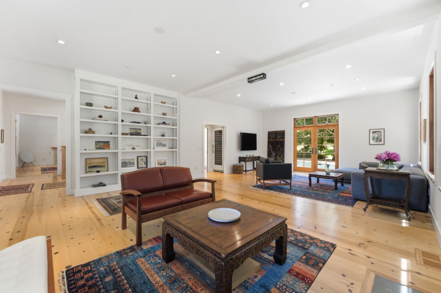 7 San Clemente Drive