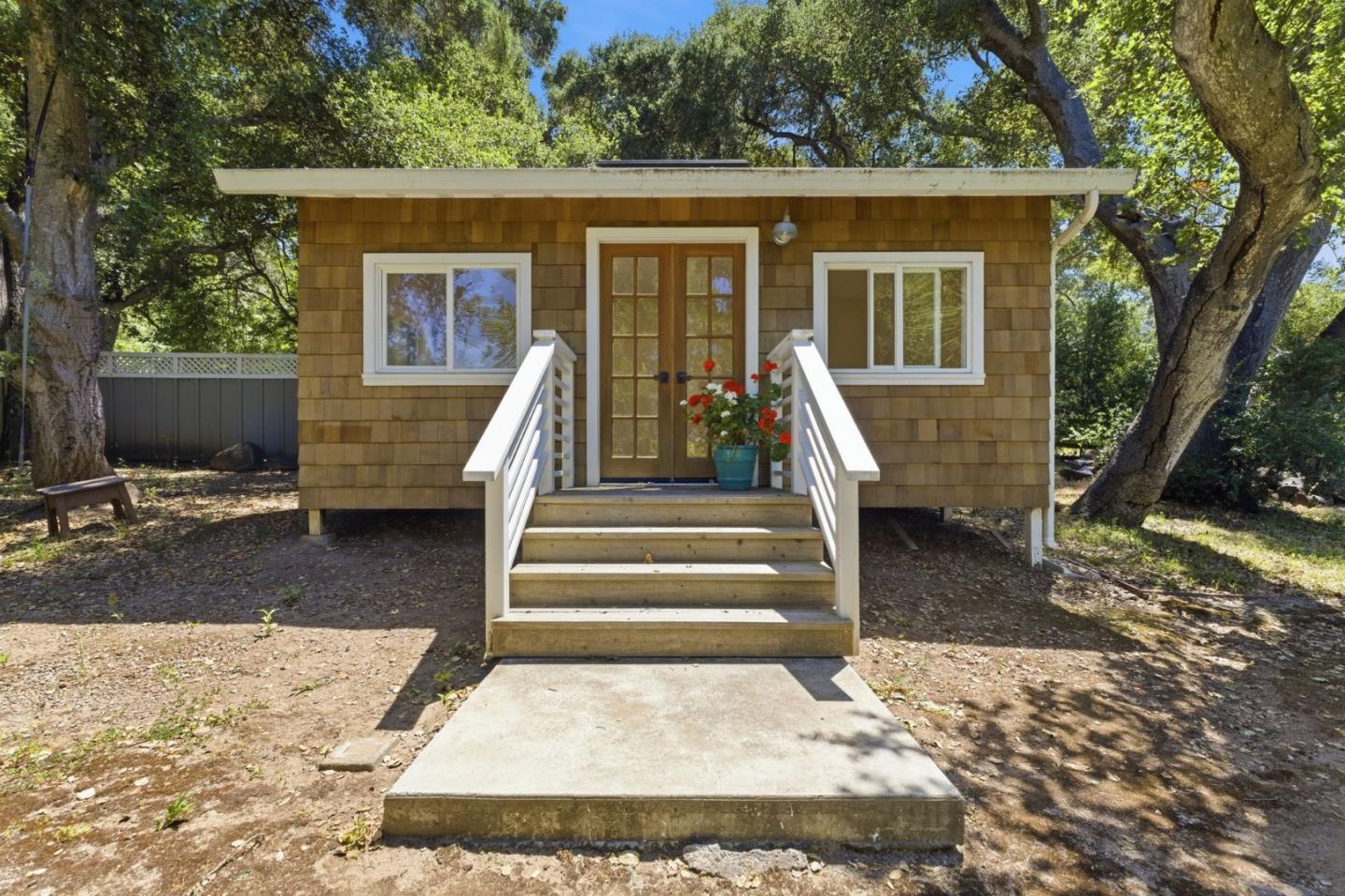 7 San Clemente Drive