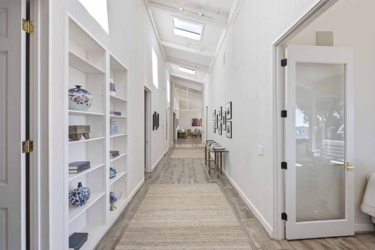 1651 Crespi LN