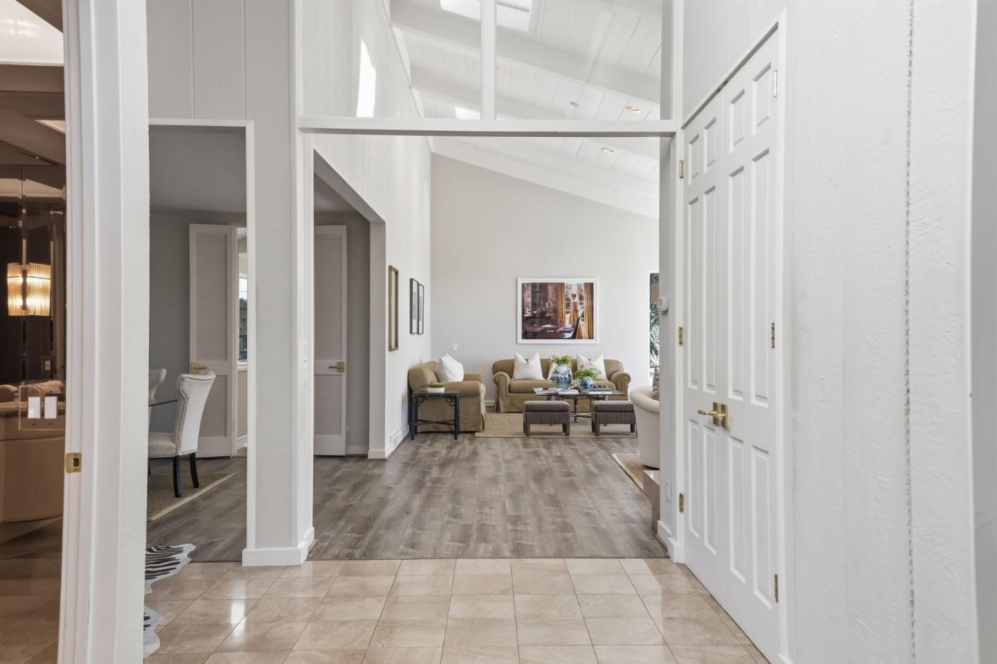 1651 Crespi LN