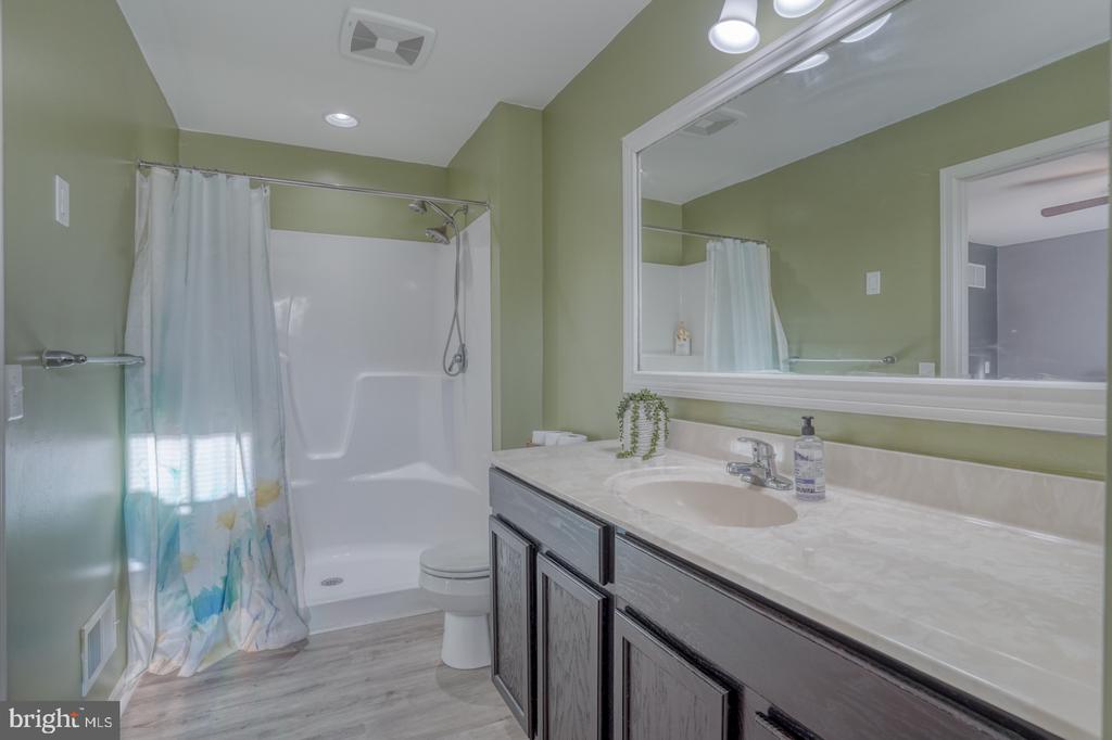 84 Tidbury Xing