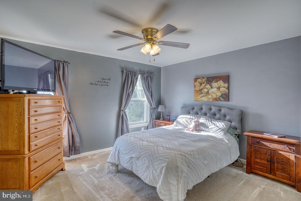 84 Tidbury Xing