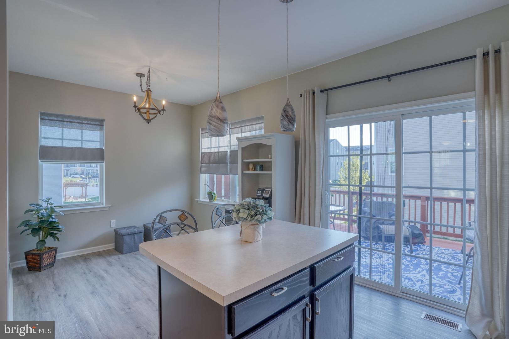 84 Tidbury Xing