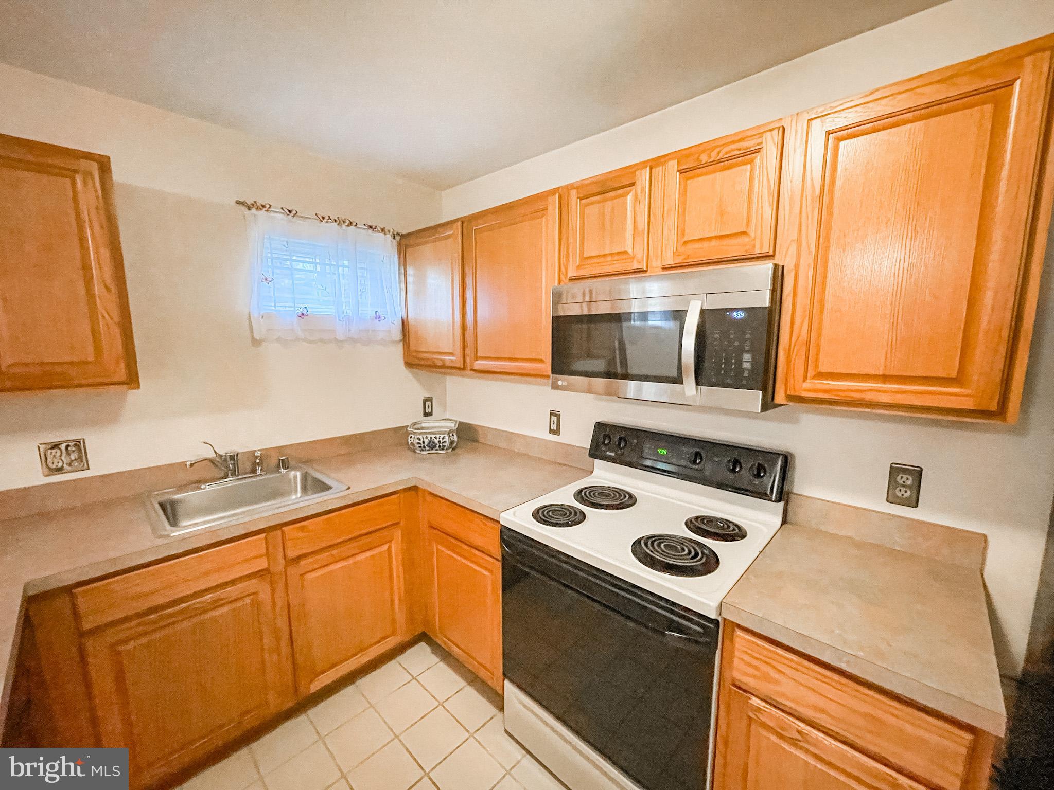 5102 Center TERRACE Unit: 5102