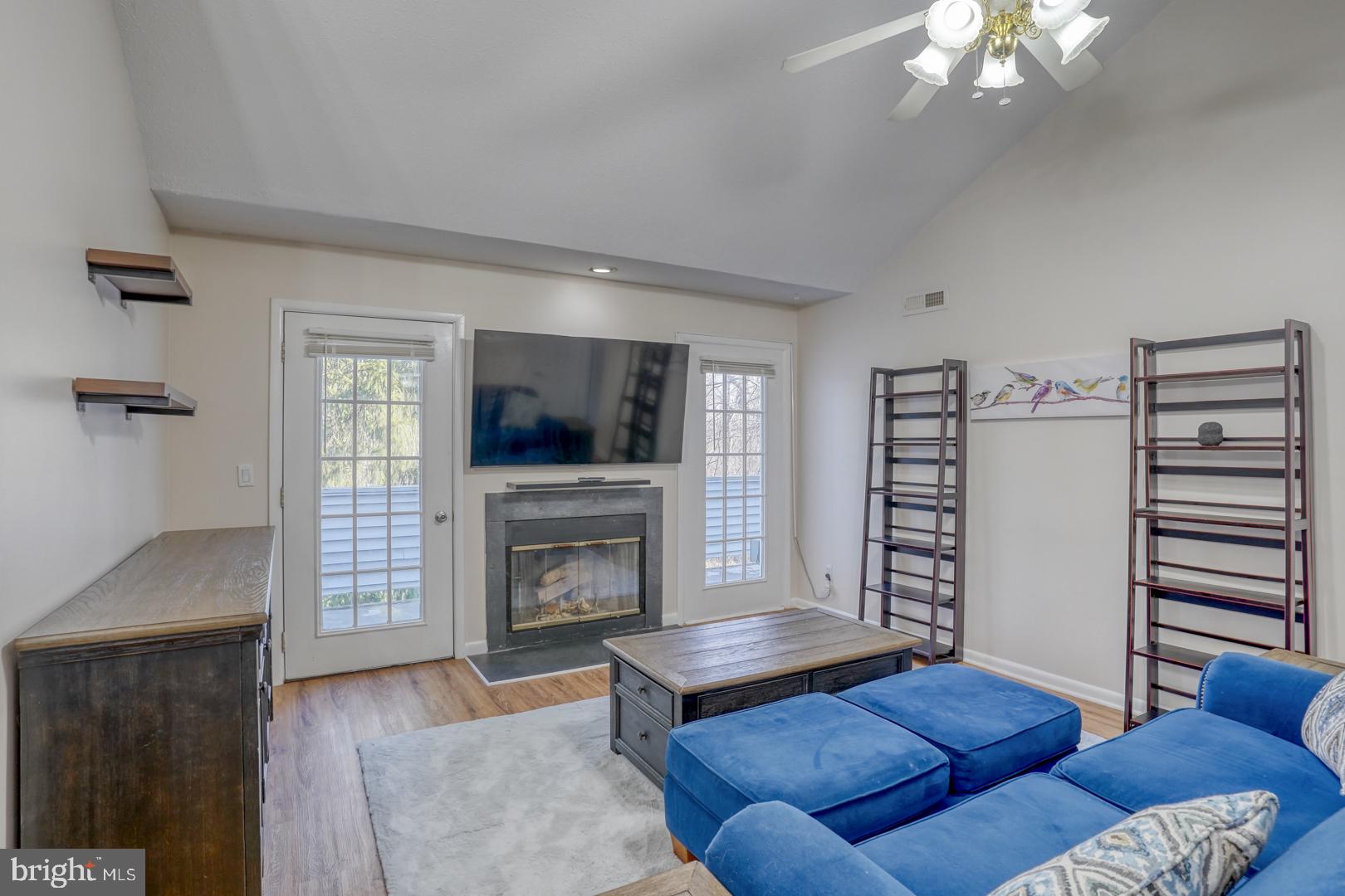 2308 Creekside Dr