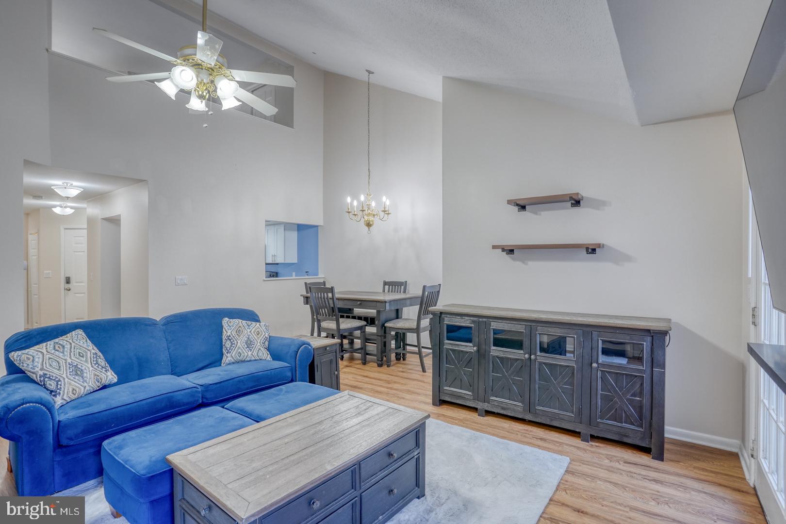 2308 Creekside Dr