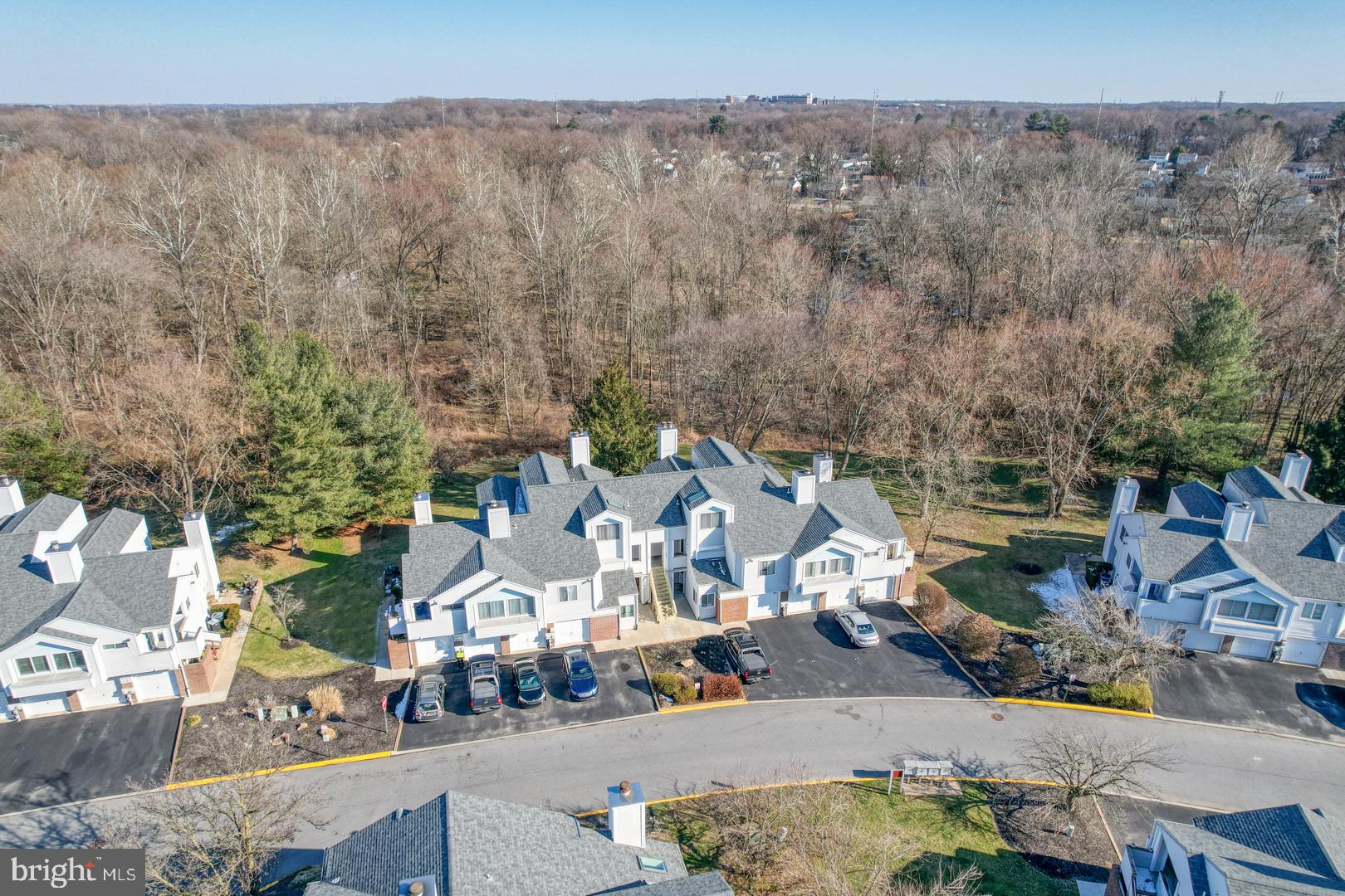 2308 Creekside Dr