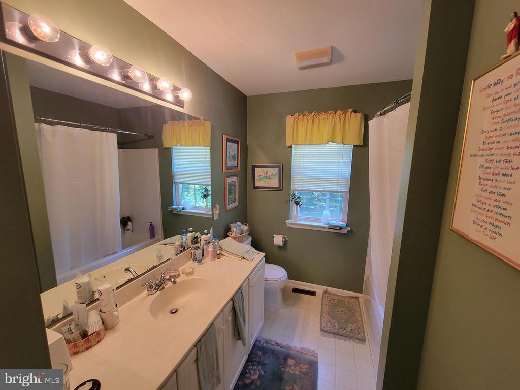 6 Terwood Ct