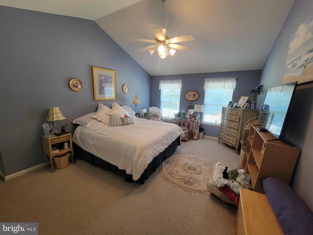 6 Terwood Ct