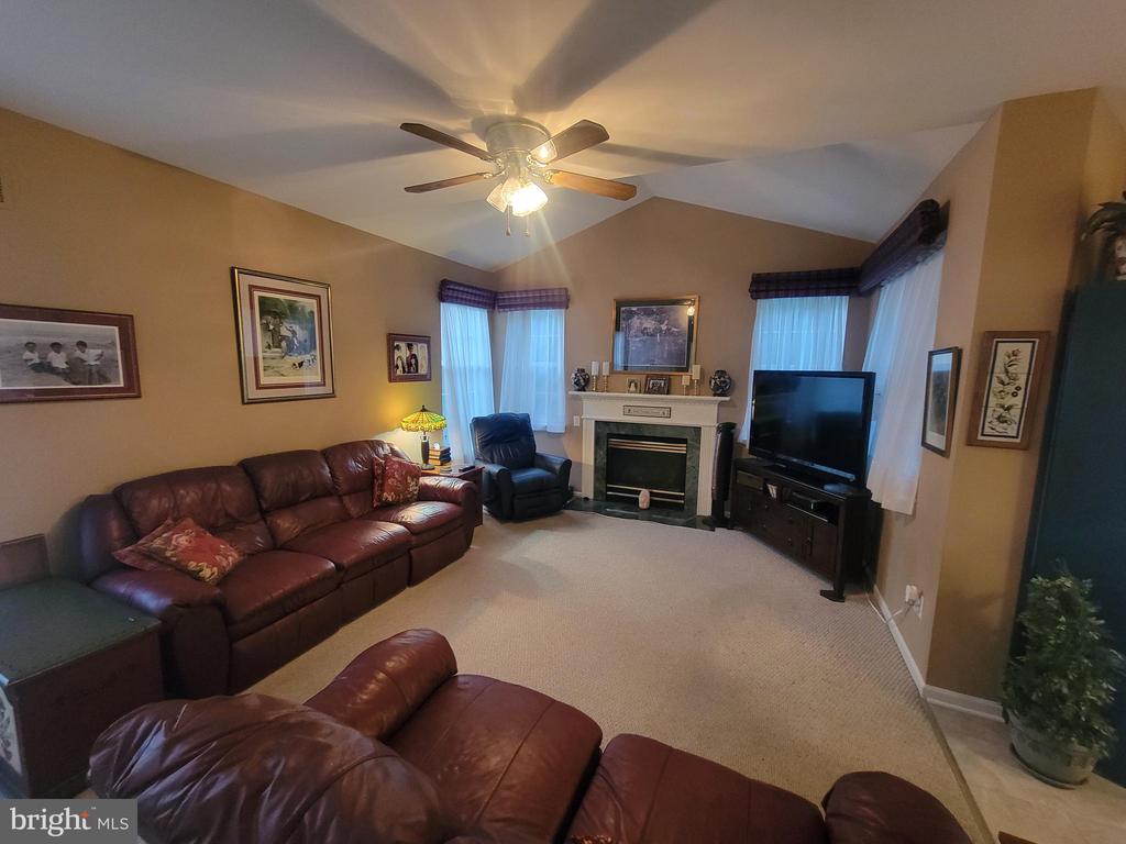6 Terwood Ct