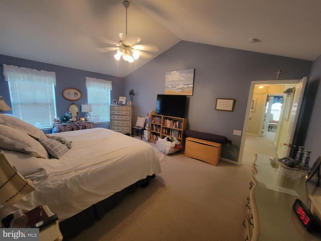 6 Terwood Ct